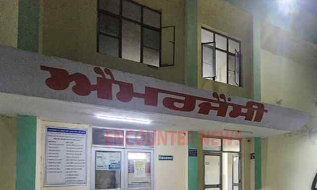 Punjab News: संदिग्ध परिस्थितियों में बादल नर्सिंग संस्थान के Hostel में छात्रा की मौत, 6 की बिगड़ी हालत