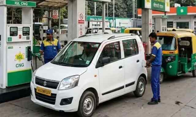 मंहगाई की मारः CNG के दामों में हुई बढ़ौतरी, 11 दिनों में चौथी बार बढ़े रेट