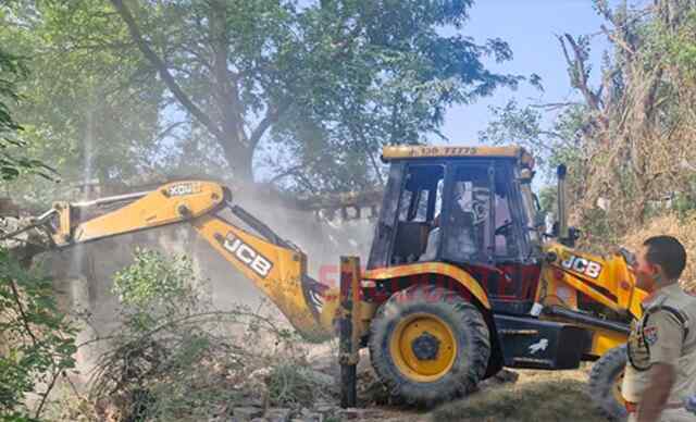 Punjab News: तस्करों के खिलाफ एक्शन, सुबह-सुबह चला पीला पंजा