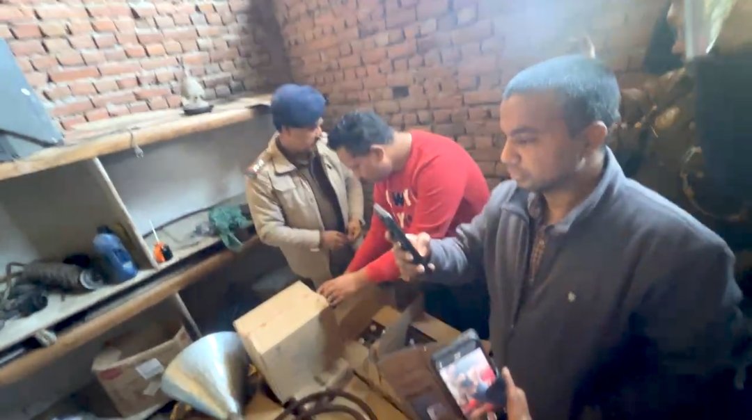 एक्साइज विभाग ने धुसाडा में पकड़ी शराब और भुक्की