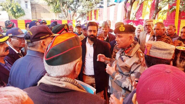 11 कोर के जनरल ऑफिसर कमांडिंग लेफ्टिनेंट जनरल अजय चांदपुरिया ने किया ऊना का दौरा