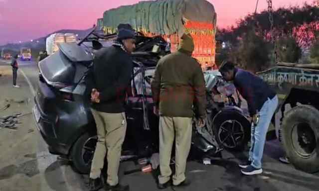 भीषण सड़क हादसे में पूर्व गृह मंत्री की बेटी सहित 3 की मौत