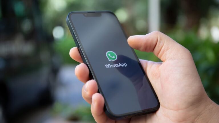 Whatsapp पर Sharing से पहले इन बातों का रखें ध्यान, हो सकती है जेल!
