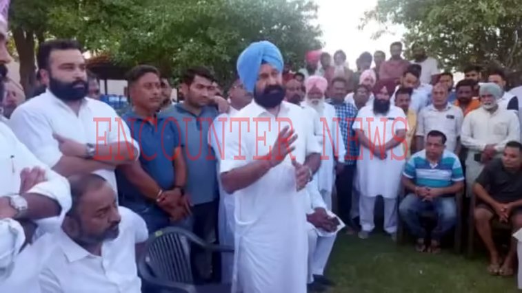 Punjab News: पार्टी छोड़ने के बाद Dimpy Dhillon के बयान से सियासी हलचल तेज, Sukhbir Badal के खिलाफ लड़ सकते है चुनाव