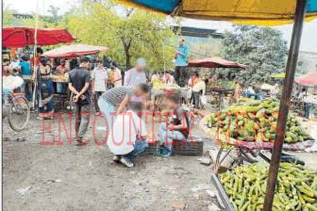 Jalandhar: Police नाके से कुछ दूरी पर सब्जी मंडी में सरेआम चल रहा जुए का खेल