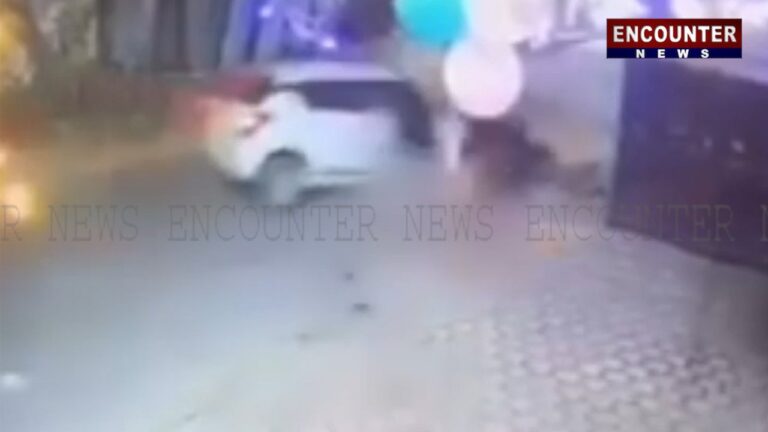 Punjab News: तेज रफ्तार कार चालक ने एक्टिवा में मारी टक्कर, देखें दिल दहलाने वाला वीडियो
