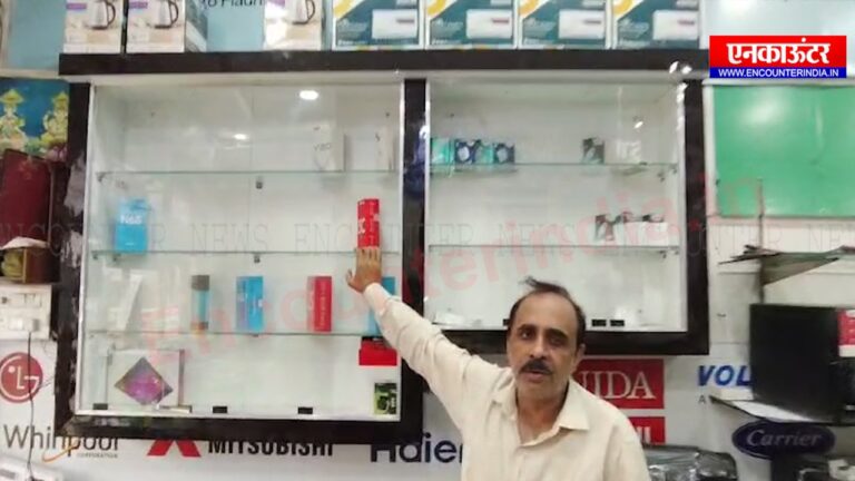 Jalandhar News: Chawla Electroworld की दुकान से 95 हजार की नगदी व सामान लेकर चोर फरार, देखें CCTV