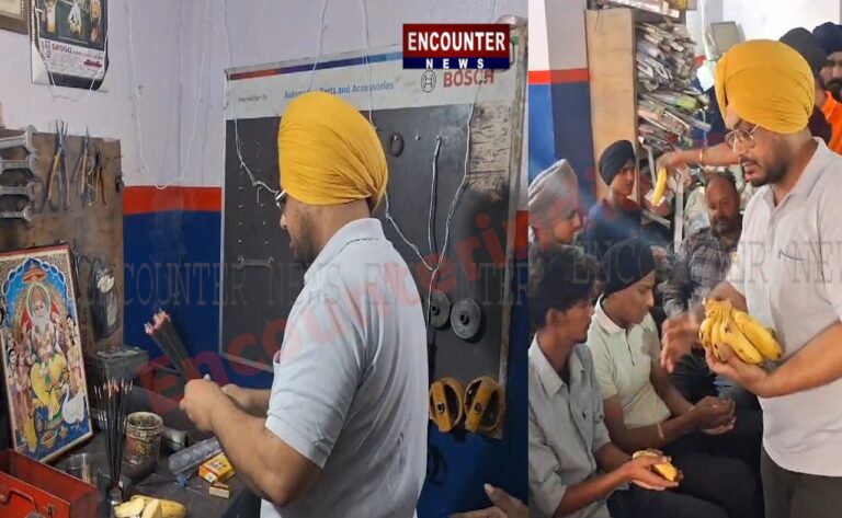 Punjab News: कारीगरों ने औजारों की साफ-सफाई कर मनाया विश्वकर्मा, देखें वीडियो