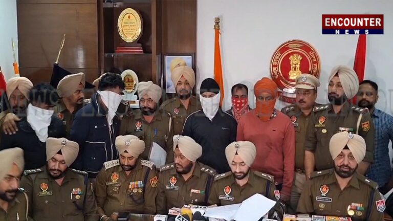 Punjab News : 6.498 किलो हेरोइन और अवैध हथियार सहित 5 गिरफ्तार, देखें वीडियो