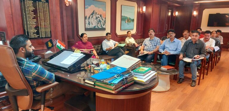 स्वास्थ्य संस्थानों में उच्चतम मानकों का करें पालन, गुणवत्तापरक सेवाओं पर हो फोकस – जतिन लाल