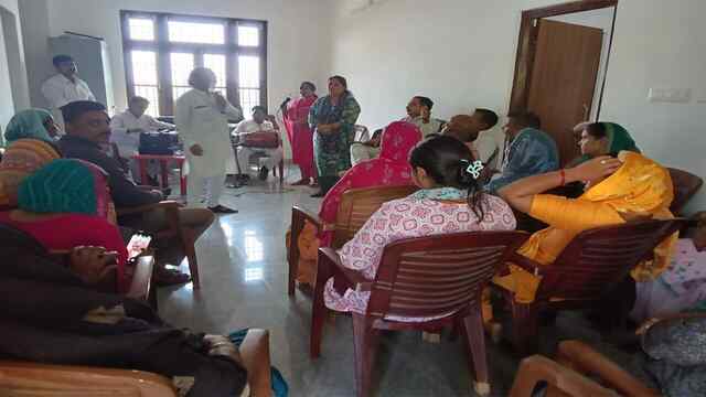 बटूही और लम्लैहड़ी अप्परली में एससी-एसटी शिक्षा ऋण योजना बारे ग्रामीण किए जागरूक