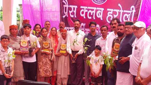 प्रेस क्लब हरोली में आयोजित हुआ कारगिल विजय दिवस समारोह