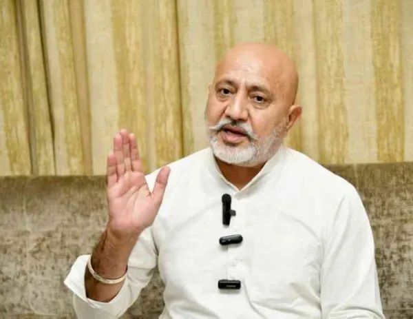 Punjab News: AAP का हरियाणा CM पर हमला, आयुष्मान योजना पर सवाल; पंजाब की सेहत योजना को बताया बेहतर मॉडल