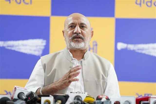Punjab News: AAP का अकाली दल पर बड़ा हमला, मोगा मामले को लेकर नेतृत्व की चुप्पी पर उठाए सवाल