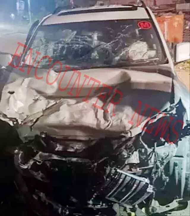 सड़क हादसे में मंत्री की Car हुई दुर्घटनाग्रस्त, गाड़ी के खुले Airbags