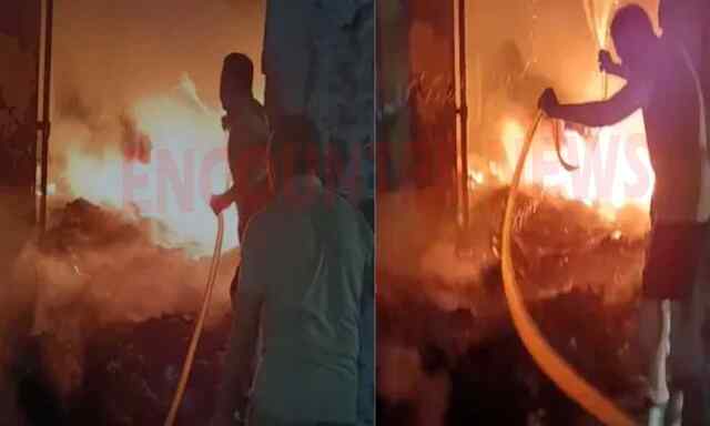 Punjab News: नगर पंचायत के बाहर पड़े कूड़े को लगी आग, वाहन जलकर राख