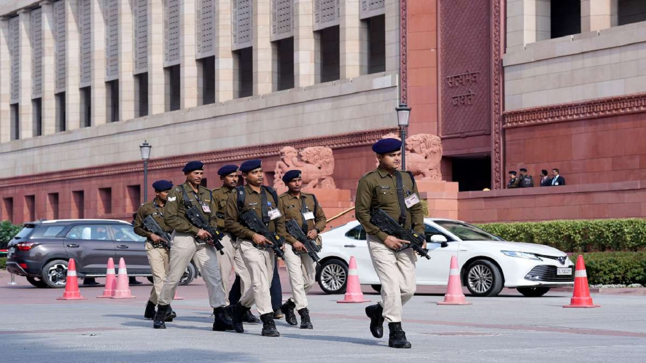 दिल्ली पुलिस ने किया आतंकी नेटवर्क का पर्दाफाश, 3 गिरफ्तार, ISI से जुड़े थे तार