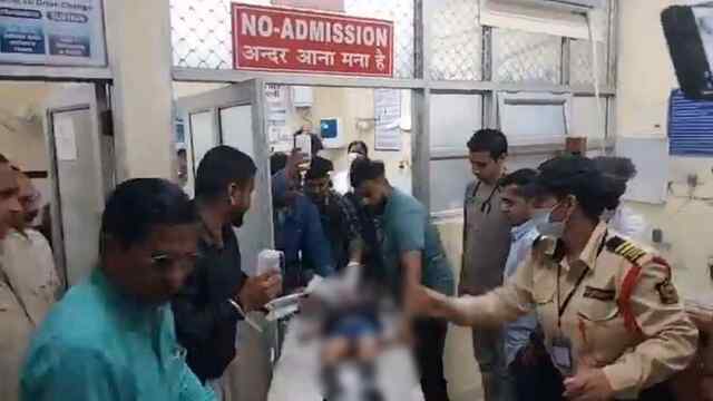 अपने ही स्कूल की बस तले कुचली गई दो मासूम बहनें, एक की पीजीआई पहुंचने से पहले मौत