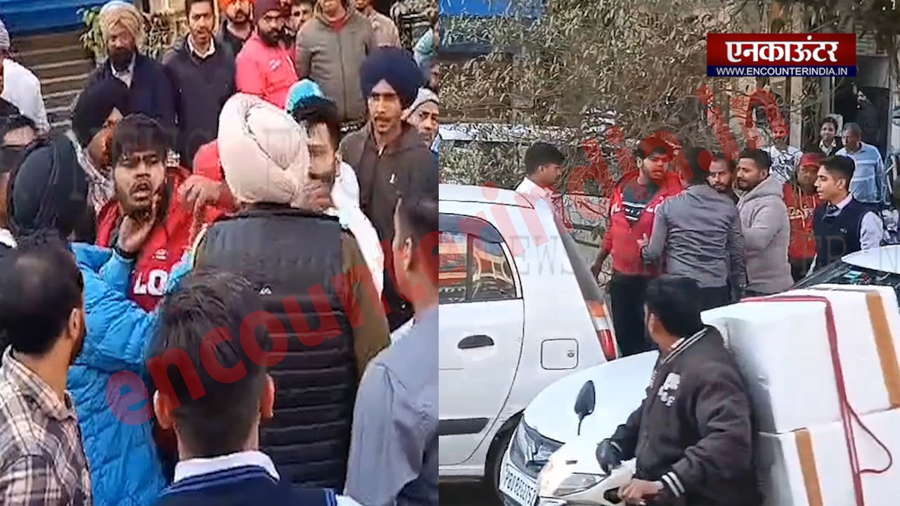 Punjab News : मामूली बात को लेकर दो पक्षों में हुई मारपीट, देखें वीडियो