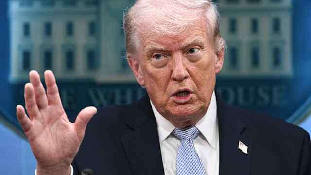 Straight Of Hormuz न खोलने पर अड़ा Iran, नहीं मिल रही बारुदी सुरंग, America ने किया दावा