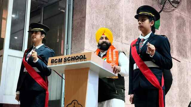 Punjab News: लुधियाना में सनातन सेवा समिति और वेद प्रचार मंडल द्वारा पुरस्कार समारोह आयोजित, शिक्षा मंत्री हरजोत सिंह बैंस और मनीष सिसोदिया रहे मुख्य अतिथि