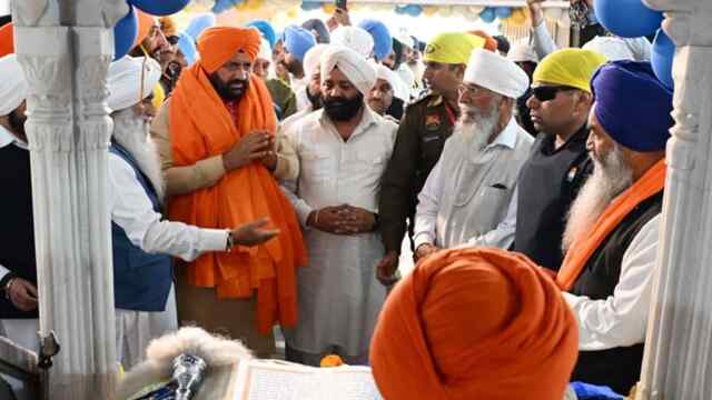 CM Nayab Singh Saini ने गुरुद्वारा चोला साहिब में की अरदास, शांति व समृद्धि की कामना