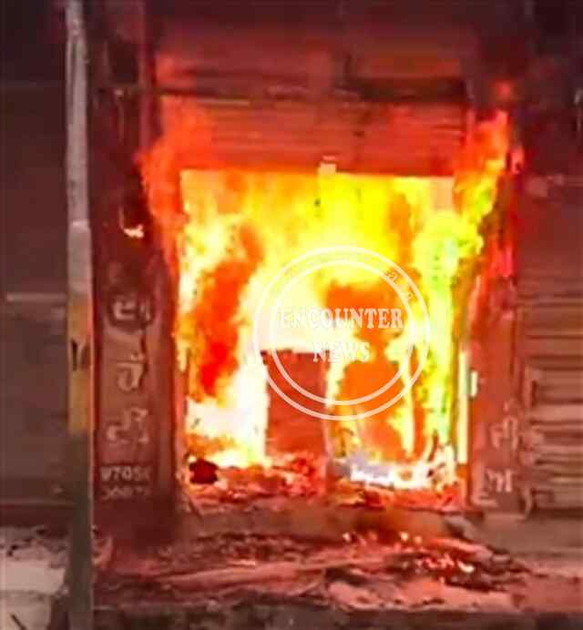 Punjab News: कपड़ों की दुकान में लगी भीषण आग