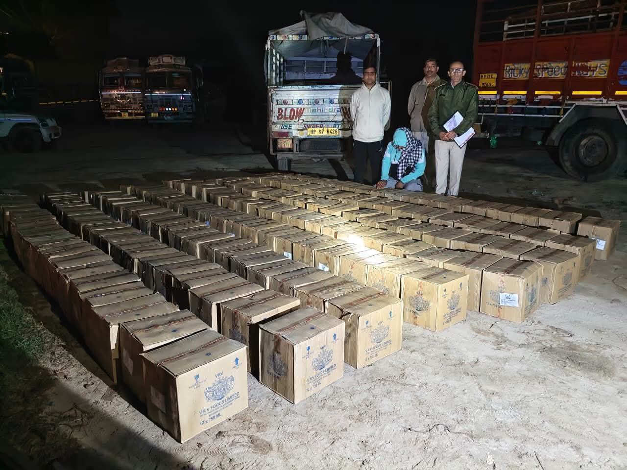 बंगाणा पुलिस ने 159 पेटी अवैध शराब सहित पिकअप पकड़ी