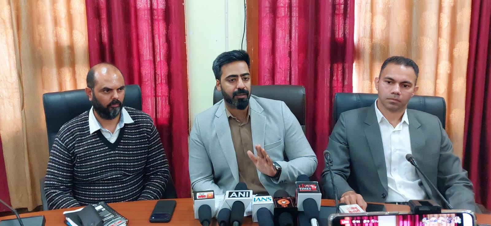 अवैध खनन के पूरे इको सिस्टम पर ऊना प्रशासन का निर्णायक प्रहार