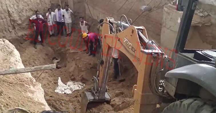 निर्माण स्थल पर मिट्टी धंसने से 7 मजदूरों की मौत