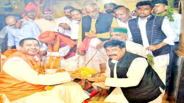 डेरा बाबा रूद्रानंद धाम में स्वामी हेमानंद जी महाराज हुए गद्दी आसीन