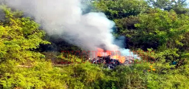 इस इलाके में Helicopter Crash होने से 3 लोगों की मौत, देखें वीडियो