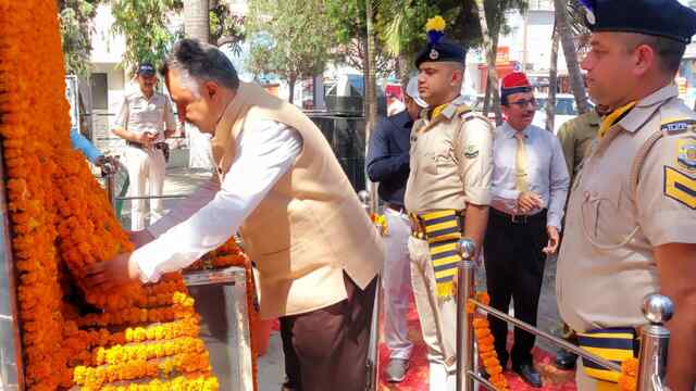 शिक्षा मंत्री रोहित ठाकुर ने ऊना में फहराया राष्ट्रीय ध्वज, हिमाचल दिवस पर दी शुभकामनाएं