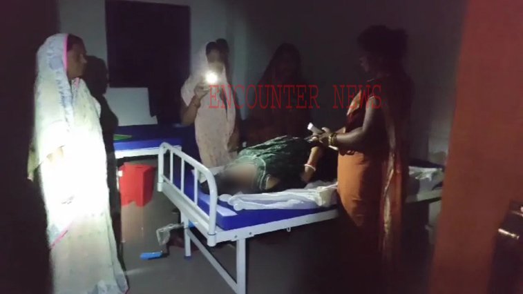 हाल-ए-बेहाल अस्पताल! Mobile की Flash Light में कर दी 2 महिलाओं की डिलीवरी, वीडियो वायरल