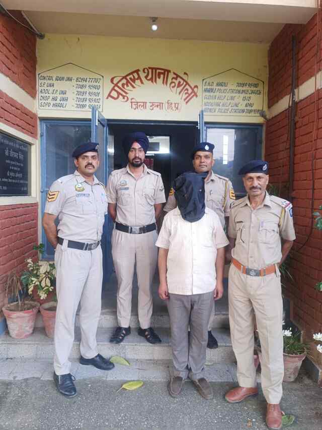 महाठग कुलदीप उर्फ डाक्टर साहब तीन दिन के पुलिस रिमांड पर