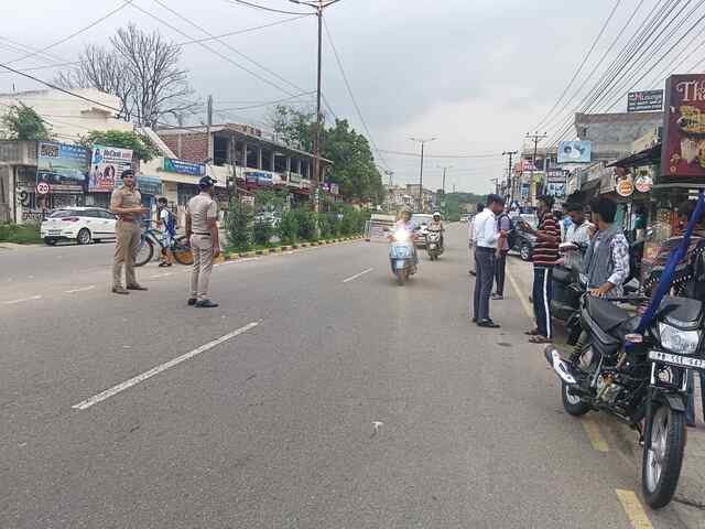 नियमों की अवहेलना करने पर काटे 149 चालान 