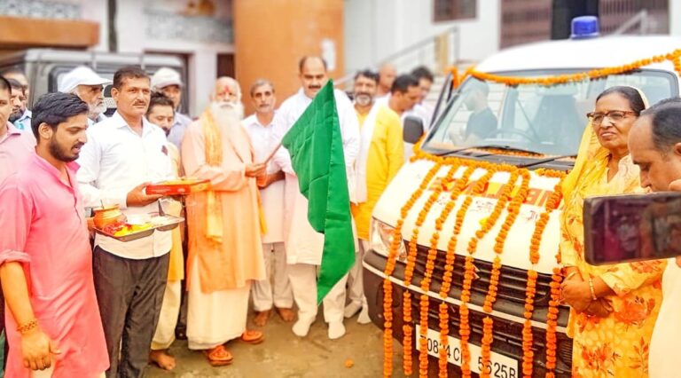 मानव सेवा समिति खुरवाई ने शुरू की एल्बूलेंस सेवा, भुट्टो ने समिति को प्रदान किए 51000 रु