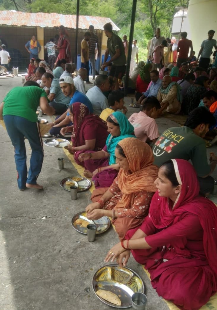 बाबा गरीव नाथ मंदिर बडोआ में सोमवार रात को जागरण तथा मंगलवार को विशाल भंडारे का आयोजन