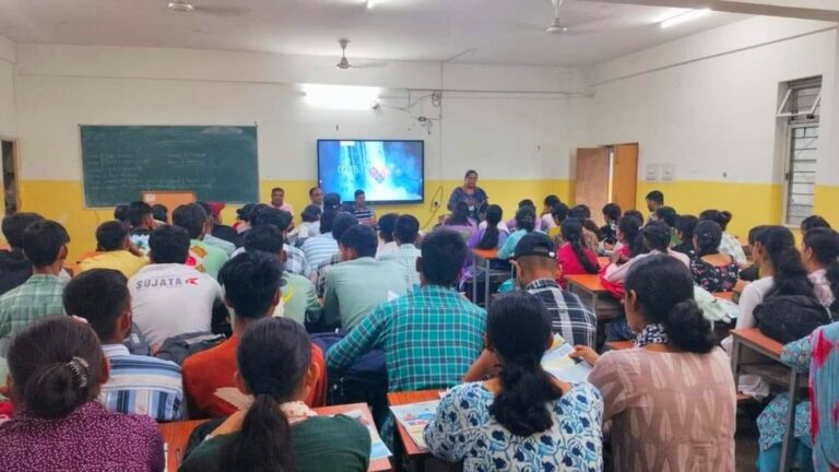 महाविद्यालय वंगाणा में कंपनी सचिव कोर्स की जानकारी दी 