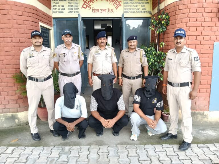 लूट के आरोपी 4 दिन के पुलिस रिमांड पर