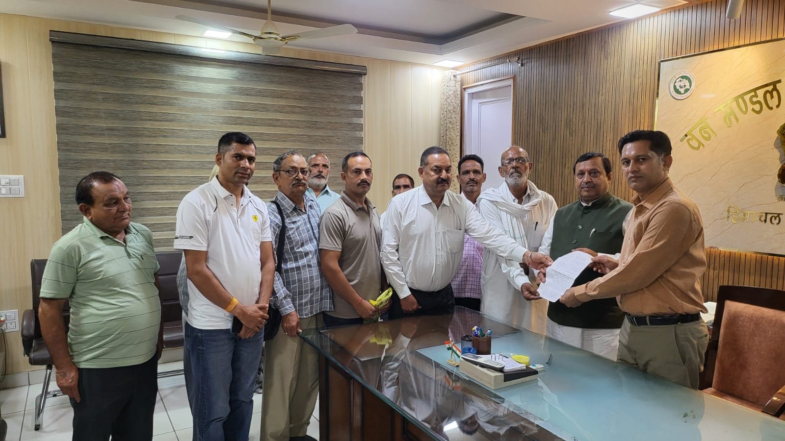 वर्किंग प्लान बनाये जाने तक खुदरो दरख्तान भूमि से पेड़ न काटे विभाग : वीरेंद्र कंवर