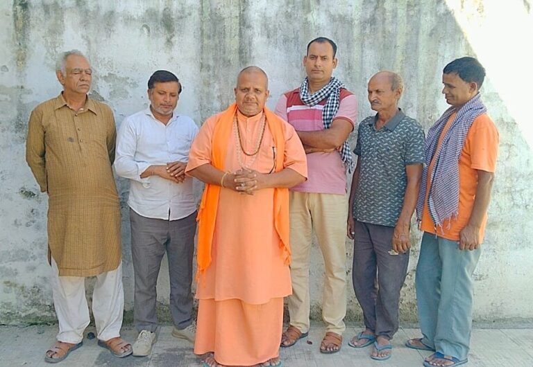 भारत सरकार को बंगलादेश में मारे गए हिंदुओं की लाशों का जश्न नही मनाने दिया जायेगा: यति सत्यदेवानंद सरस्वती महाराज