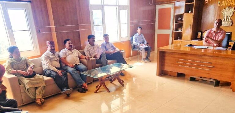 ट्रैवलर चलाने के लिए बनाया रूट परमिट चार्ज,स्वीकृति मिलते ही देंगे रूट परमिट: सोनू गोयल
