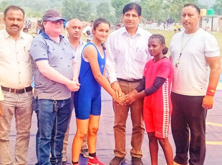 मंदली स्कूल में चल रही अंडर 19 लडकियो की खेलकूद पूल टीमों की धूम
