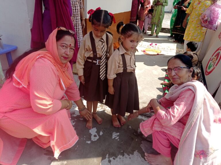 डगोली में बेटी बचाओ बेटी पढ़ाओ शिविर आयोजित
