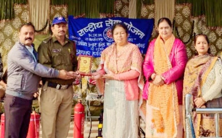 कांगड़ स्कूल के स्टूडेंट्स ने सीखा आग  व आपदा से लड़ने का गुर