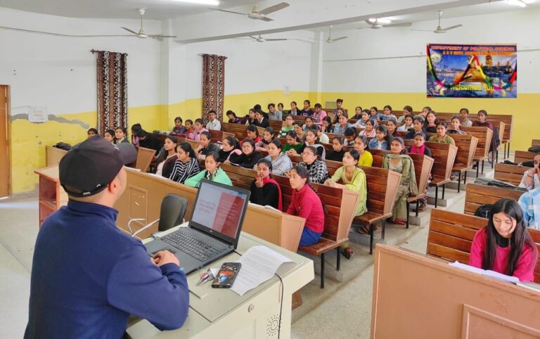 राजकीय महाविद्यालय बंगाणा में राजनीति विज्ञान विभाग द्वारा स्पेशल लेक्चर का आयोजन