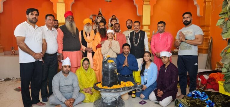 शिव गौरी मंदिर मलकूमाजरा में की गई मूर्ति स्थापना