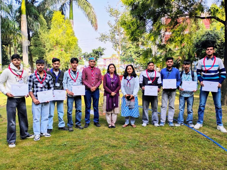महाविद्यालय ऊना के रोवर्स निपुण टेस्टिंग कैंप में भाग लेकर लौटे