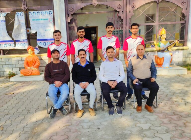 हिमाचल प्रदेश विश्वविद्यालय अंतर महाविद्यालय टेबल टेनिस चैंपियनशिप के लिए बंगाणा टीम हुई रवाना